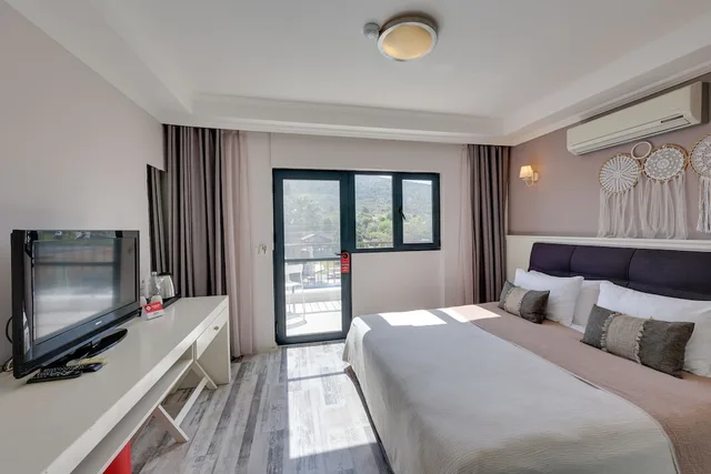 Deluxe, Queen Bed, Pool View, Pool Side، Suess Alacati 1/7