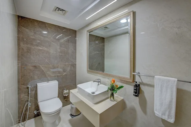 غرفة تنفيذية بسرير كينج، Howard Johnson Plaza by Wyndham Dubai Deira 4/5