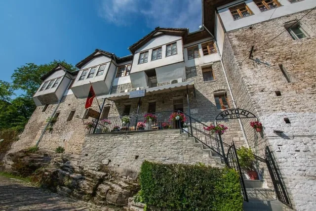 Bed and Breakfast Kotoni، جيروكاسترا 30/35