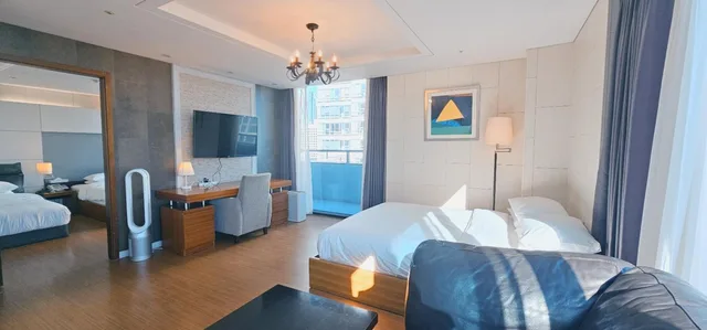 جناح رئاسي، Sunset Hotel 5/10