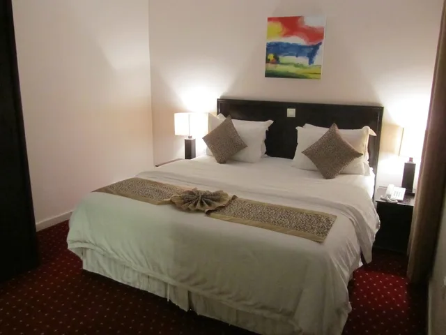 جناح جونيور بسرير مزدوج، فندق جي دبليو إن(Jw Inn Hotel) 1/2