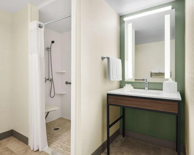 جناح لذوي الإعاقة، Hilton Garden Inn Las Vegas/Henderson 2/2
