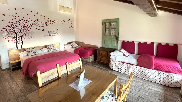 غرفة عائلية بسرير مزدوج، Villa ai Tigli 4/9