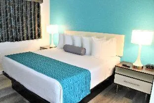 Room, Howard Johnson Suites by Wyndham San Diego Chula Vista/BayFt 1/4