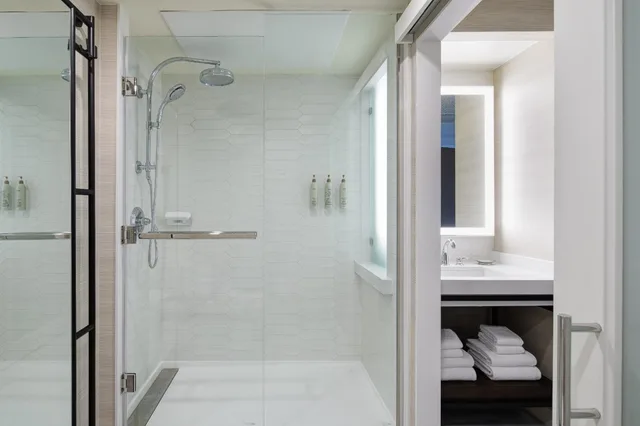 غرفة بسريرين كوين لذوي الإعاقة، Holiday Inn Express Hotel Suites Henderson Traffic Star 2/2