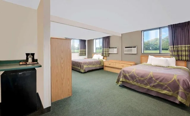 Grand, Multiple Beds، Fairbridge Inn And Suites 1/3