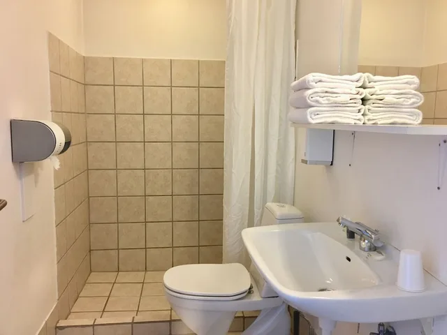 Economy, Double Bed, Private Bathroom, Herman Bang Bed And Breakfast 4/6
