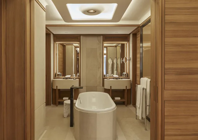 جناح جونيور بسرير كينج بشرفة، THE BERKELEY HOTEL 5/7