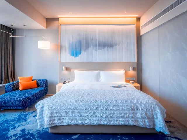 غرفة بسرير كينج بإطلالة على النهر، Le Meridien Hangzhou Binjiang 2/7