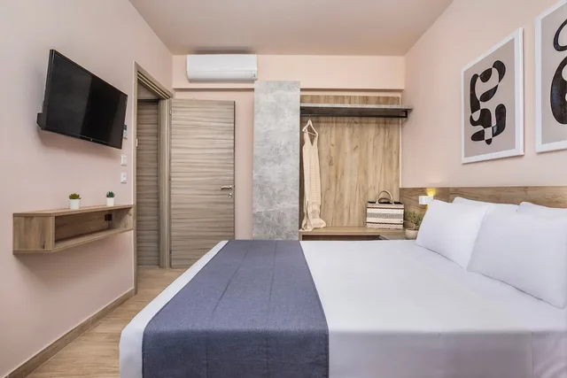 جناح جونيور بسرير كوين بغرفة نوم واحدة مع أريكة، Hotel Vozina 6/8
