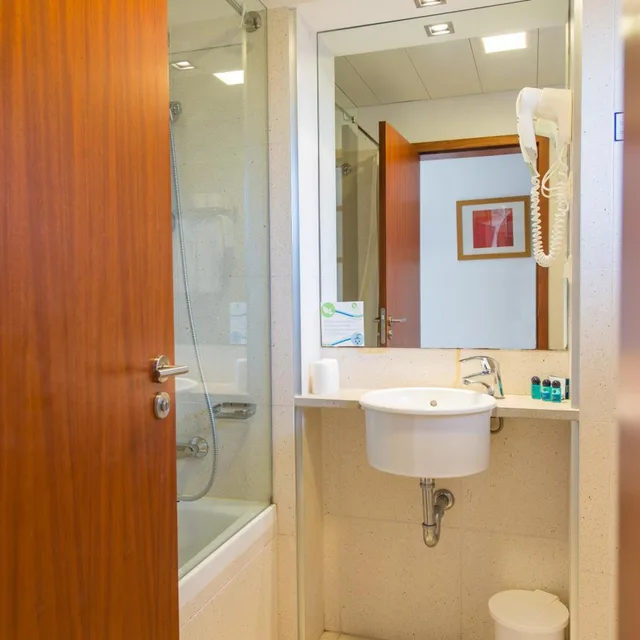 2 Bedrooms, Apartment, Lateral Side Sea View، Vila Baleira Porto Santo 6/7