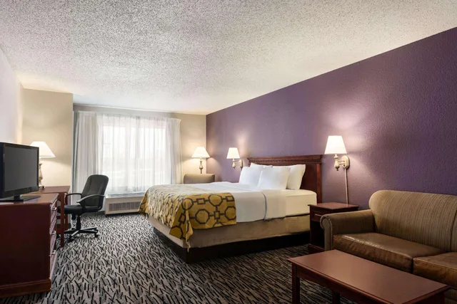 استوديو بسرير كينج، Baymont By Wyndham Springfield I-44 1/1