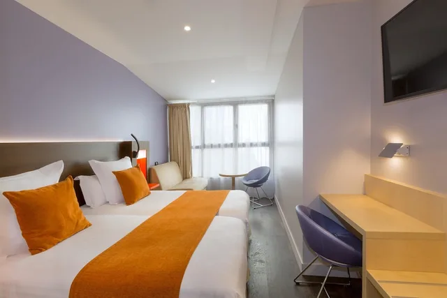 Deluxe, Twin Beds, Best Western Seine West Hotel 2/10