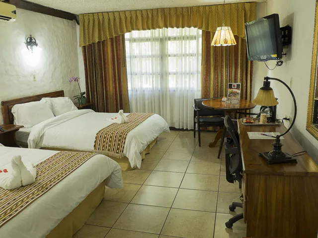 غرفة قياسية بسرير كوين، Hotel Aeropuerto 3/10
