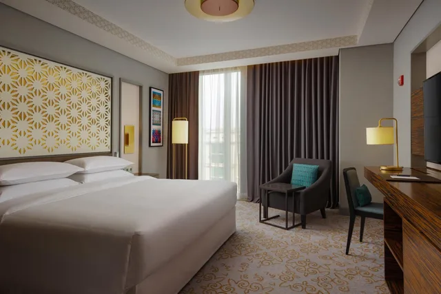 Guest Room, Deluxe, King Bed, Sheraton Astana Hotel 1/8