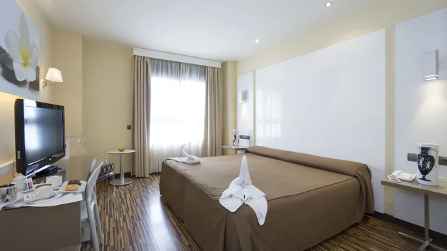 غرفة أساسية بسريرين منفصلين، Malaga Nostrum Hotel 5/10