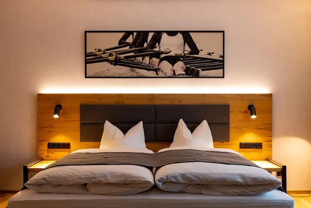 غرفة سوبيريور بسرير كينج مع أريكة، MK hotel Passau 2/7