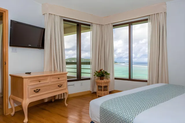 3 Bedrooms, Condo, Panoramic, Ocean View, Kitchen, Alupang Beach Tower 1/1