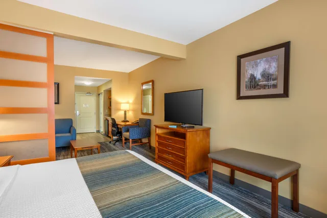 جناح بسرير كينج لذوي الإعاقة، Best Western Plus University Park Inn & Suites 2/5
