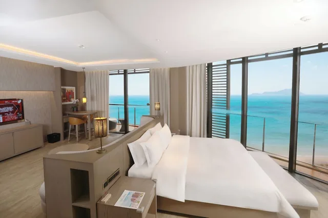 غرفة بسرير كينج بإطلالة على البحر، Mangrove Tree Resort World (Coral Tower) 3/9