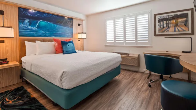 غرفة، Best Western Plus Capitola By the Sea Inn Suites 4/10