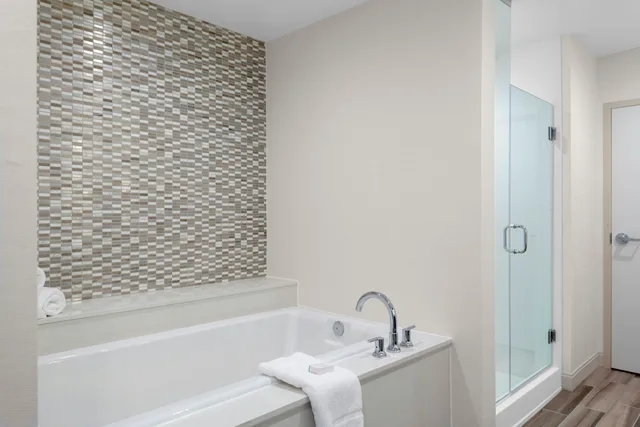 جناح بسرير كينج لذوي الإعاقة، Hilton Garden Inn Waco Tx 2/2