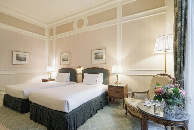 غرفة بريميوم بسرير مزدوج أو سريرين منفصلين، Eurostars Grand Hotel Wien 2/3