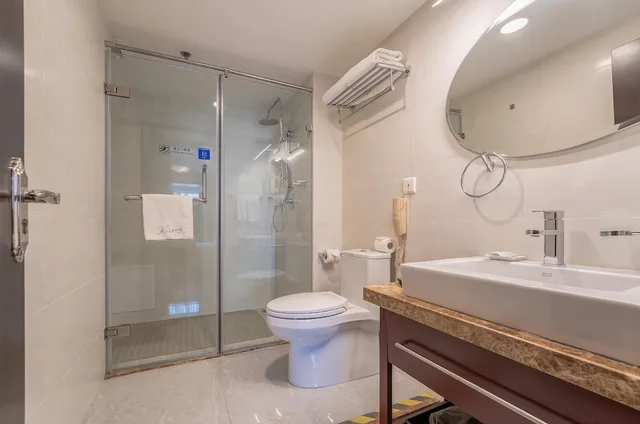 غرفة أساسية بسرير كينج، Qingdao Housing International Hotel 2/2