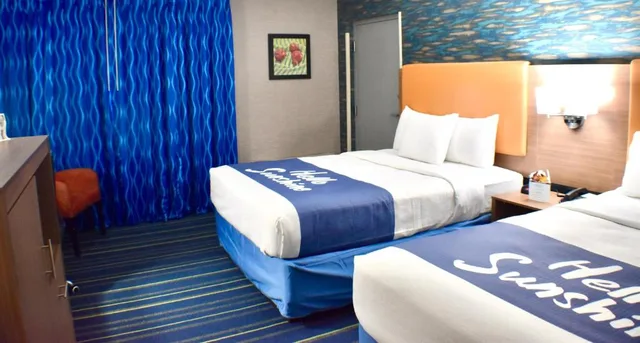 غرفة بسريرين مزدوجين، Days Inn by Wyndham Wayne 1/2
