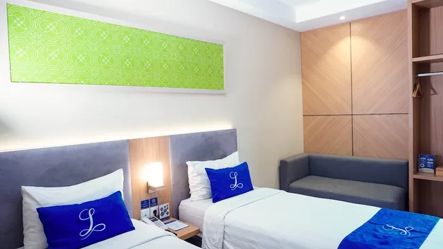 غرفة سوبيريور بسرير كوين، Hotel Laksana Solo Managed by Dafam 2/7