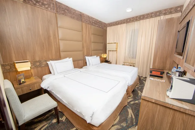 غرفة بريميوم بسريرين منفصلين، دله طيبة(Dallah Taibah Hotel) 1/2