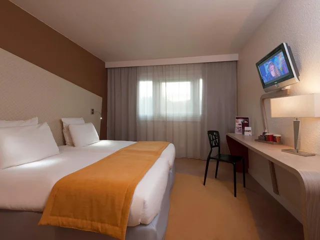 استوديو اقتصادي، Hotel Mercure Paris Le Bourget 6/10
