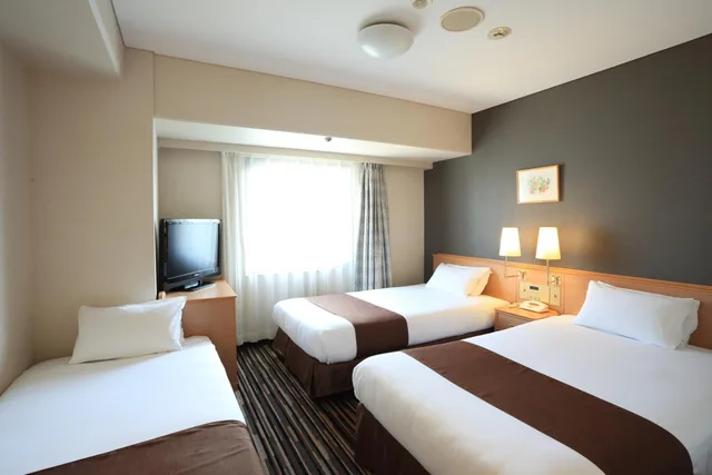 غرفة ثلاثية بثلاثة أسرّة، Smile Hotel Tokushima 1/2