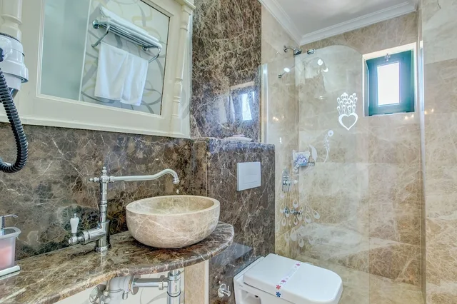 Standard, Twin Beds, Cunda Esen Hotel 1/1