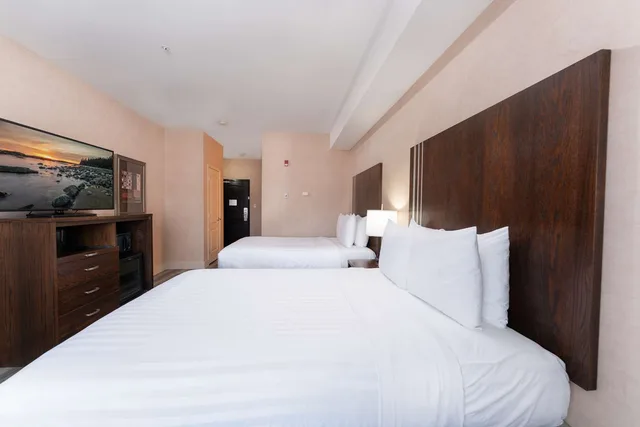 غرفة بسريرين كوين يُسمح فيها بالحيوانات الأليفة، Prestige Cranbrook Hotel, BW Premier Collection 2/3