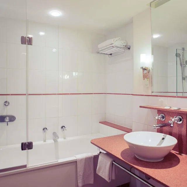 غرفة قياسية بسرير مزدوج مع أريكة، Mercure Lille Metropole 7/8