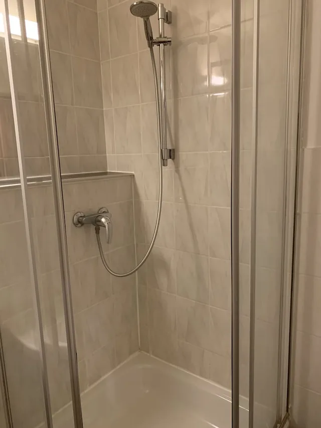 غرفة بسريرين منفصلين، Hotel New Fair Munich Messe 3/3