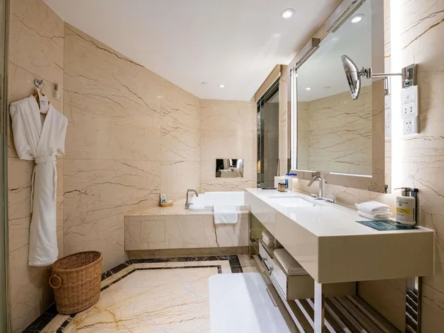 جناح ديلوكس بسرير كينج، PULLMAN GUIYANG 5/5