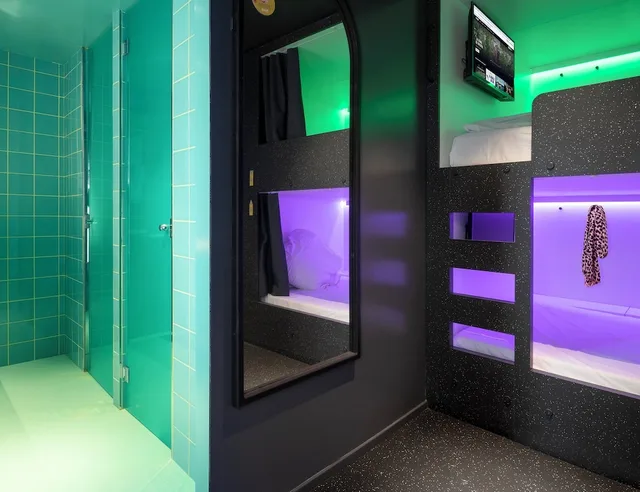 كابينة بسرير بطابقين، Amistat City Hostel Barcelona 7/8