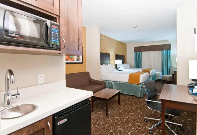 جناح بسريرين، Holiday Inn Express Suites San Antonio Se By At T Center 5/6