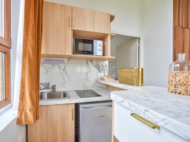 شقة بسرير كوين بغرفة نوم واحدة مع أريكة، Residhome Bures La Guyonnerie 6/6
