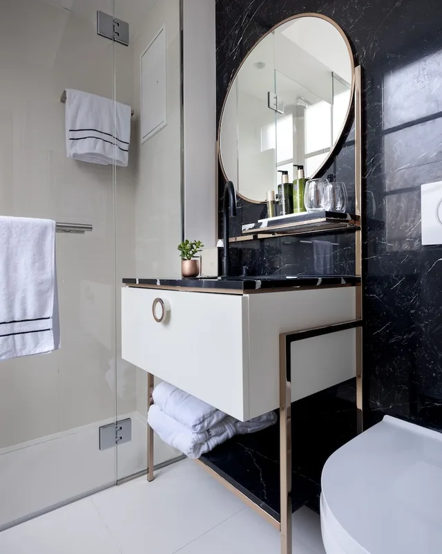 Extra, Deluxe, King Bed، Hotel Maison Colbert Member of Melia Collection 1/1