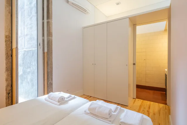 شقة رومانسية بسريرين منفصلين بإطلالة على المدينة بغرفة نوم واحدة مع أريكة، Indulge Porto Flats 1/3