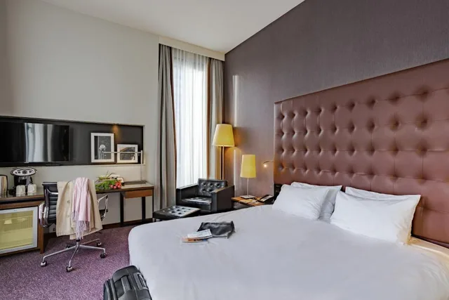 Club, Premium, Double Bed, Crowne Plaza Amsterdam South Hotel 2/4