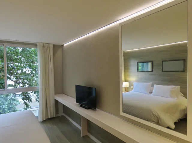 غرفة ديلوكس بسريرين منفصلين مع أريكة، Smart Hotel Montevideo 5/10