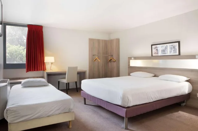 غرفة ثلاثية بثلاثة أسرّة، Kyriad Paris Est Bois de Vincennes 3/10