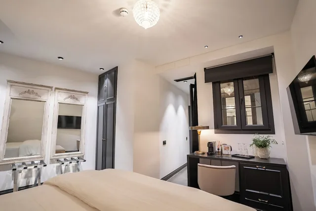 غرفة قياسية بسرير كينج، Casa Canovas Boutique Hotel 1/8
