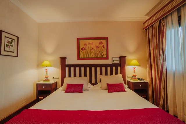 غرفة سوبيريور بسرير مزدوج أو سريرين منفصلين، Hotel Spa Villalba - Adults Only 2/4