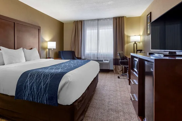 غرفة بسرير كينج، Comfort Inn & Suites Alameda At Albuquerque Balloon Fiesta Park 1/5