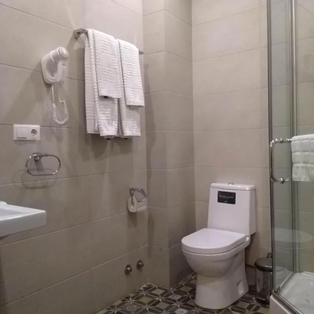 جناح عائلي، Eleon Boutique Hotel 7/11